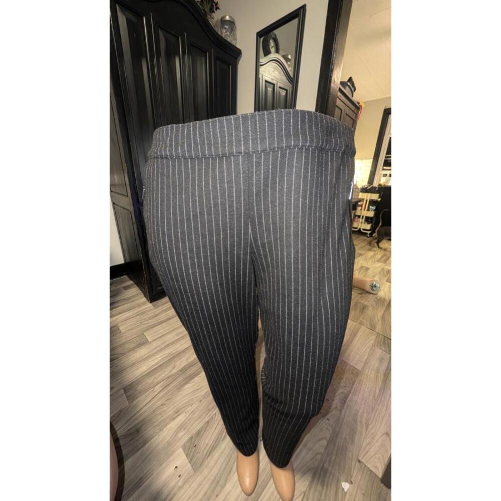 Lane Bryant Pinstripe Dress Pants – Size 22/24 Regular